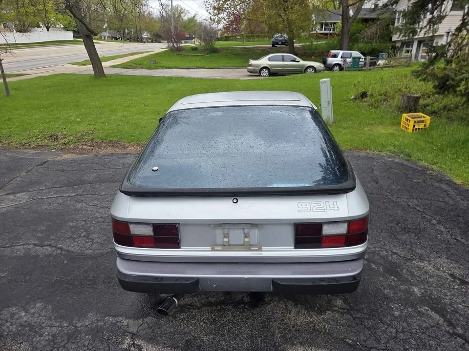 1982 Porsche 924 - Image 2 of 8