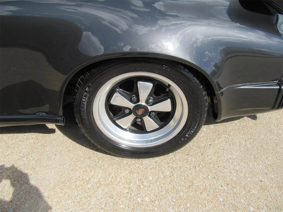 1982 Porsche 911 Carrera SC - Image 9 of 17