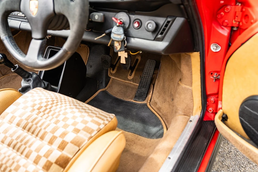 1982 Porsche 911 Carrera SC - Image 23 of 30