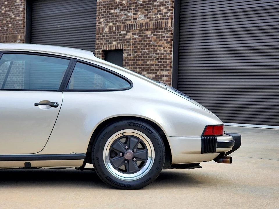 1982 Porsche 911 Carrera SC - Image 10 of 31