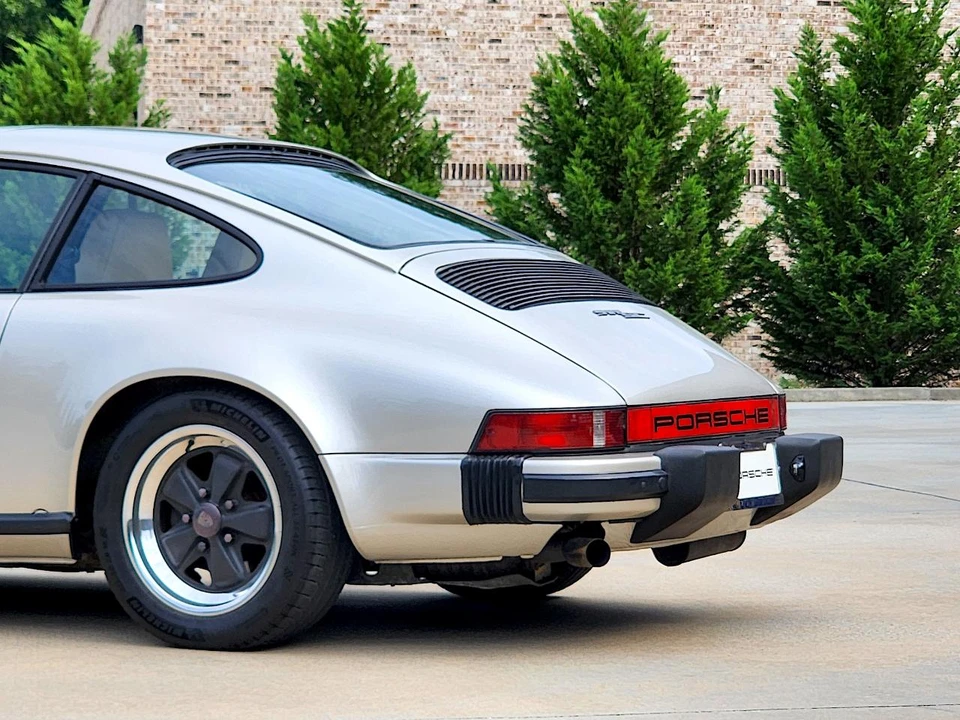 1982 Porsche 911 Carrera SC - Image 11 of 31