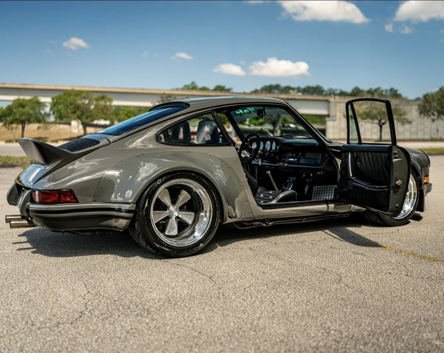 1982 Porsche 911 Carrera SC - Image 10 of 17