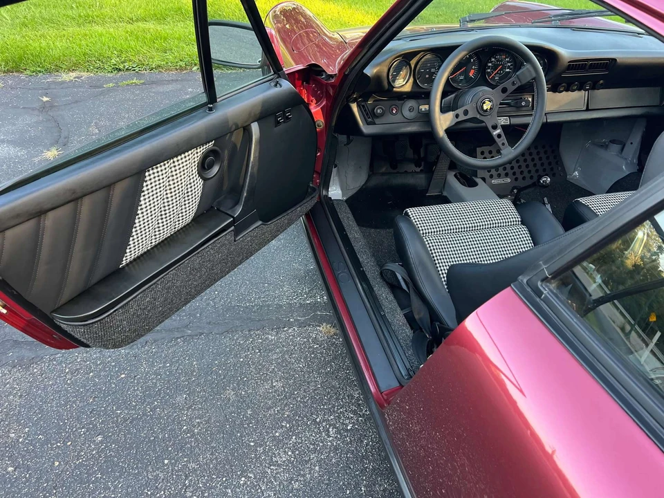 1982 Porsche 911 Carrera SC - Image 21 of 30