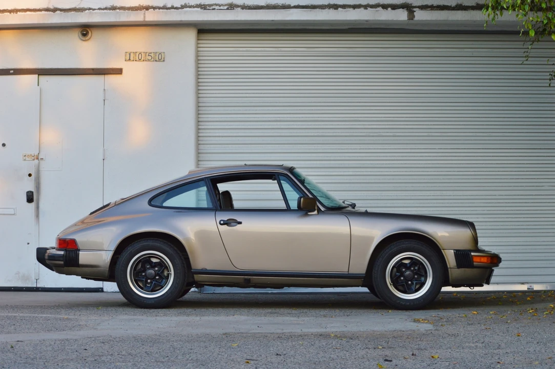 1982 Porsche 911 Carrera SC - Image 5 of 31