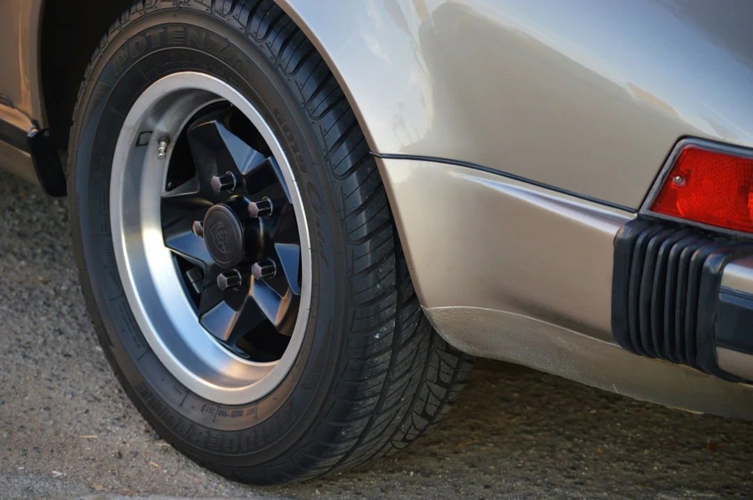 1982 Porsche 911 Carrera SC - Image 12 of 31