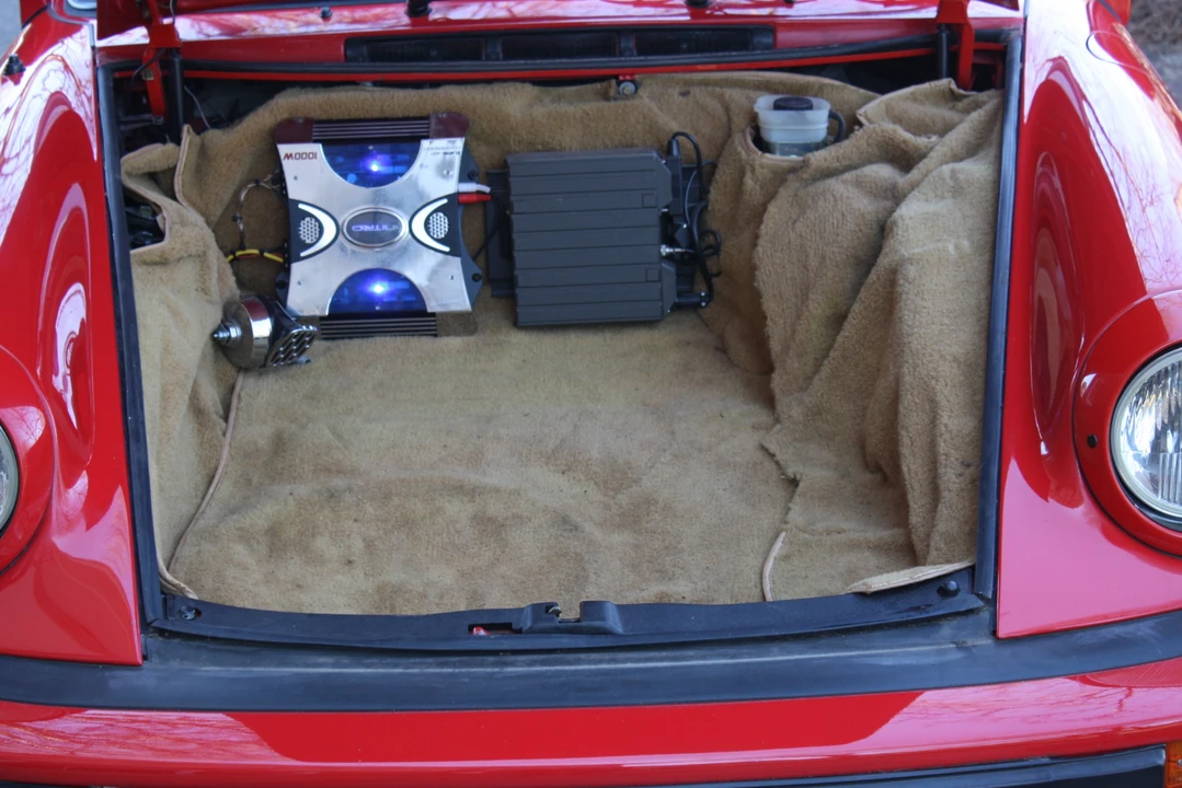 1982 Porsche 911 Carrera SC - Image 25 of 31