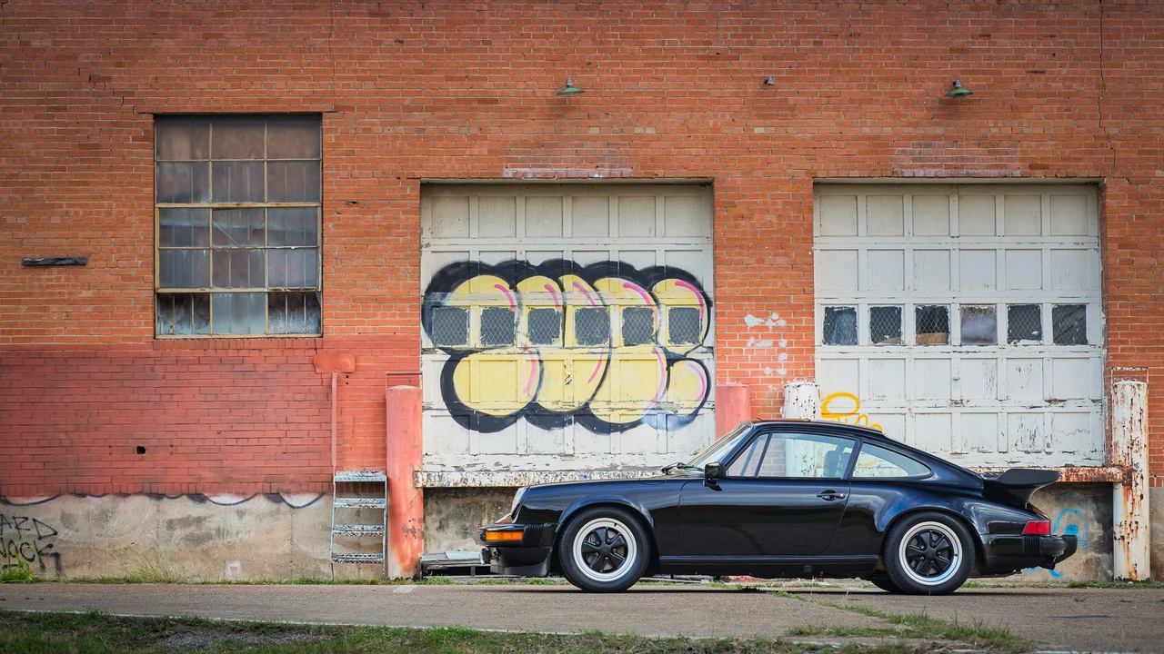1982 Porsche 911 Carrera SC - Image 11 of 31