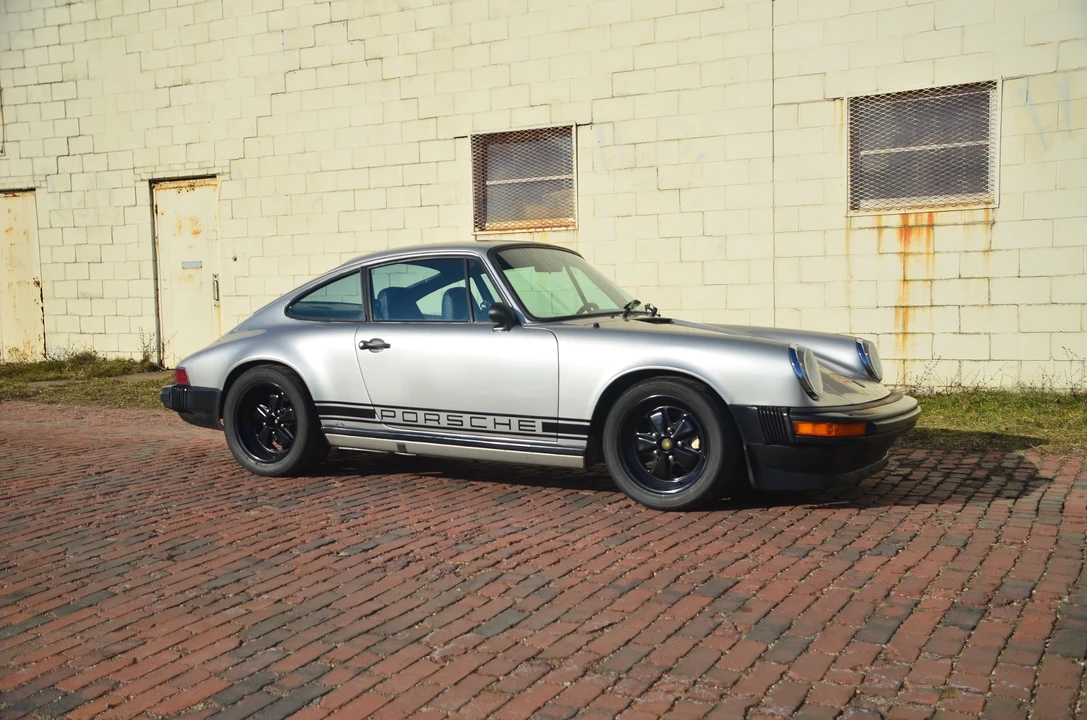 1982 Porsche 911 Carrera SC - Image 13 of 31
