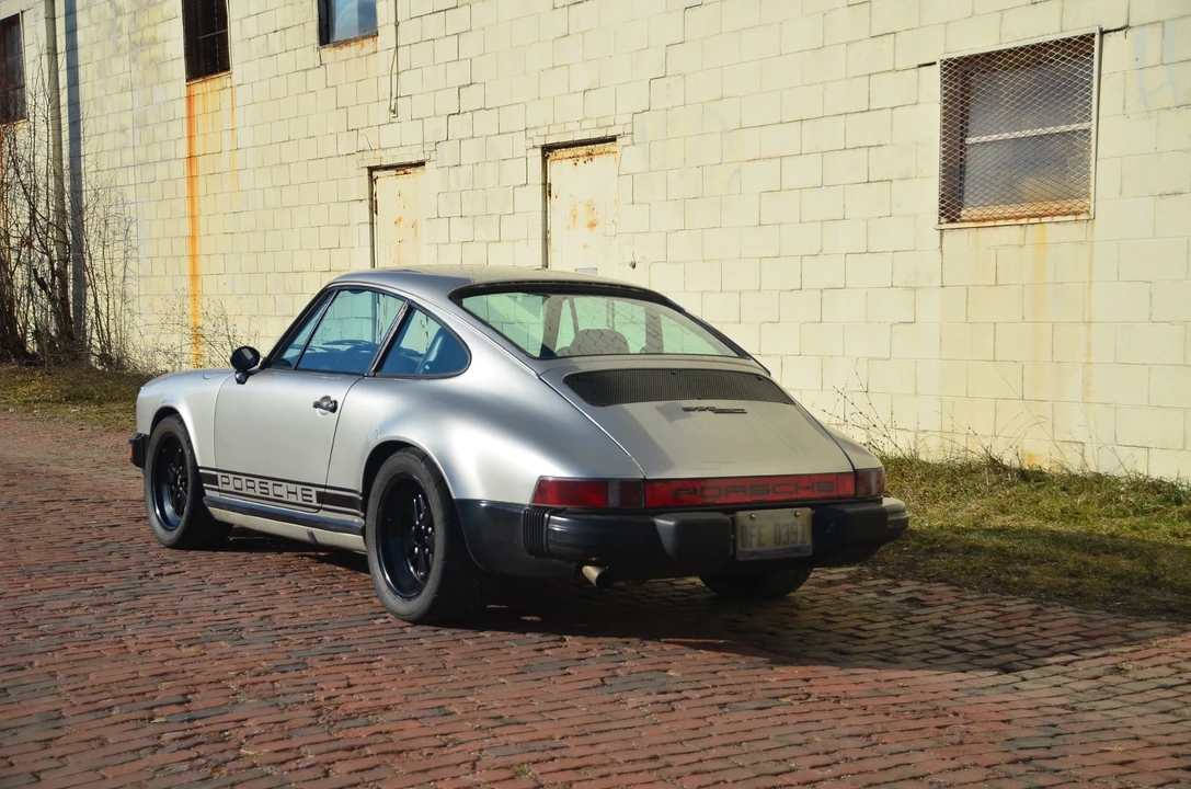 1982 Porsche 911 Carrera SC - Image 8 of 31