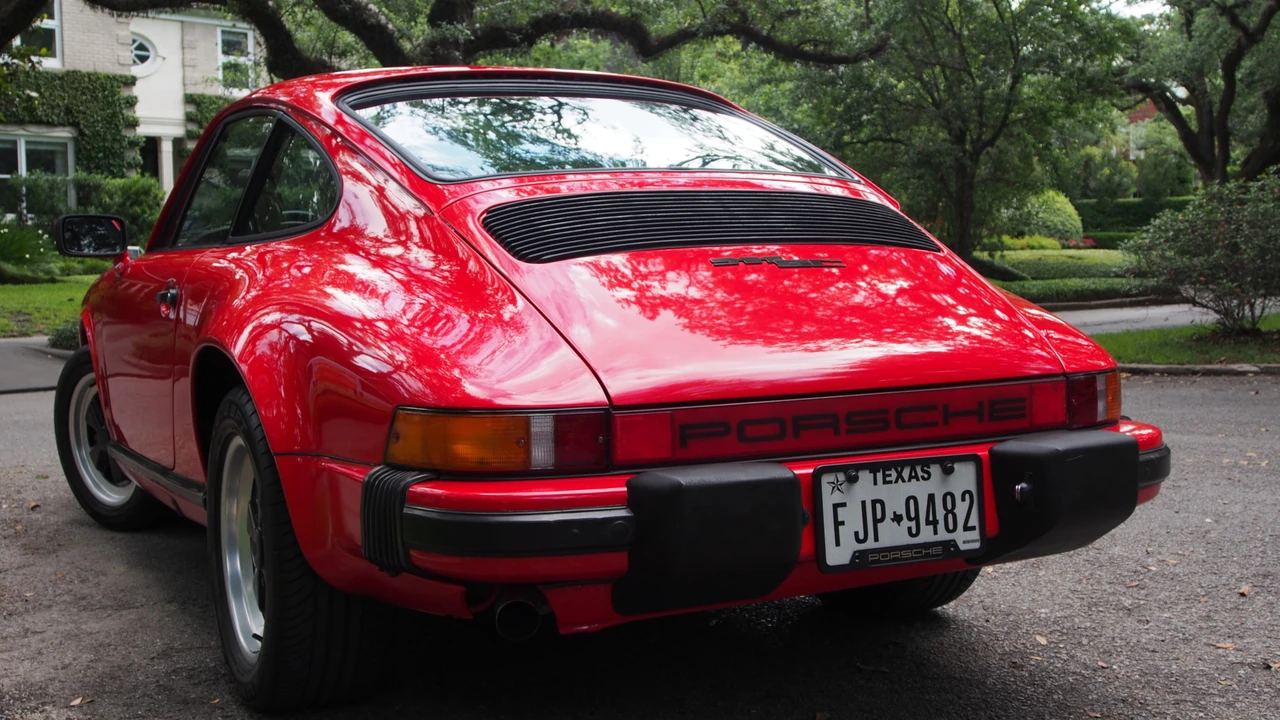 1982 Porsche 911 Carrera SC - Image 17 of 31