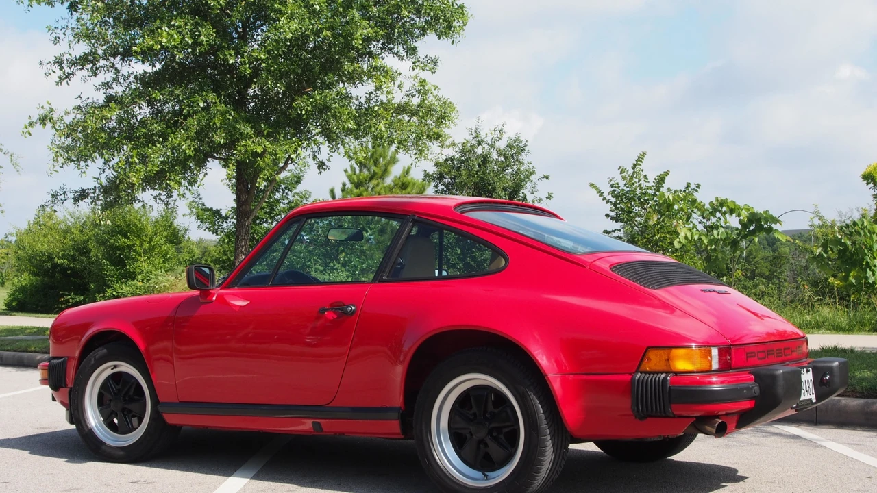 1982 Porsche 911 Carrera SC - Image 10 of 31