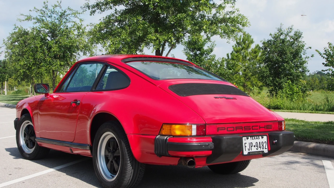1982 Porsche 911 Carrera SC - Image 9 of 31