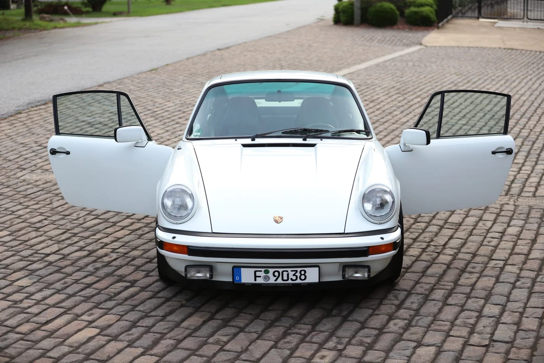 1982 Porsche 911 Carrera SC - Image 10 of 31
