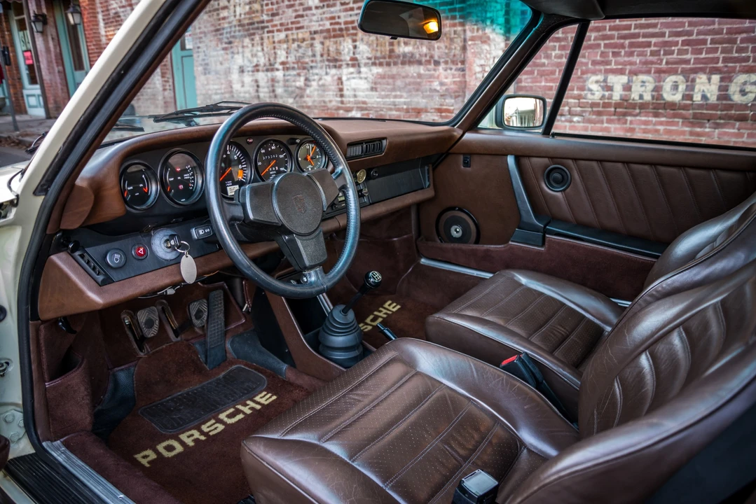 1982 Porsche 911 Carrera SC - Image 17 of 31