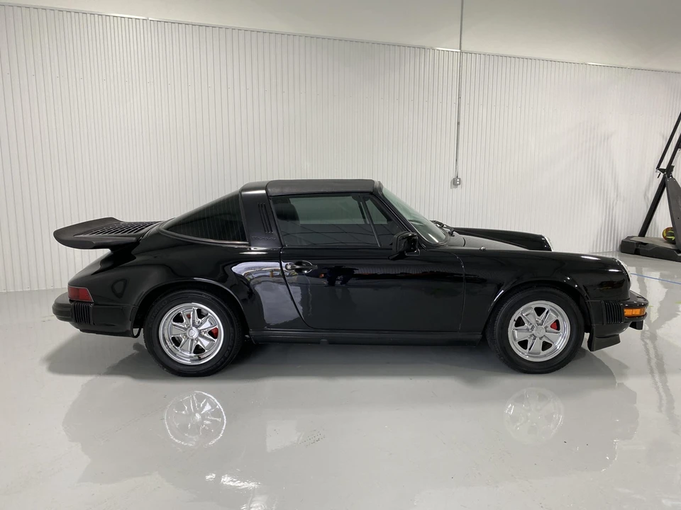 1982 Porsche 911 Carrera SC - Image 11 of 31