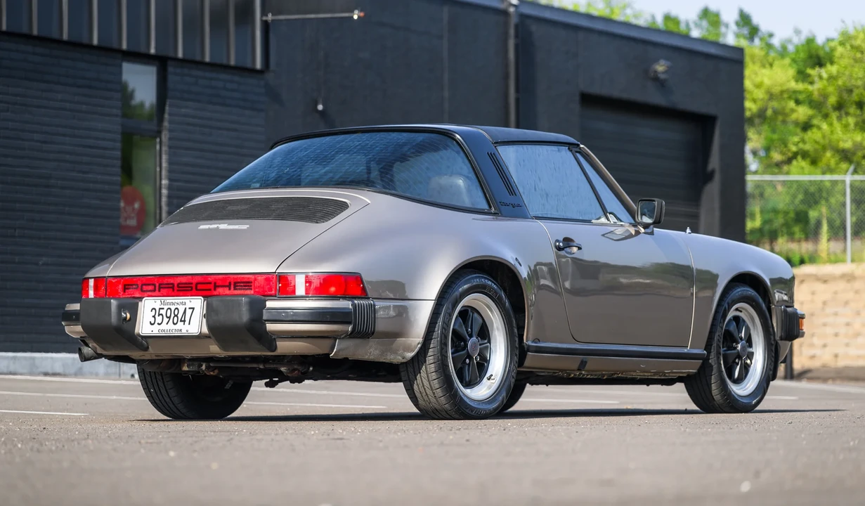 1982 Porsche 911 Carrera SC - Image 10 of 31