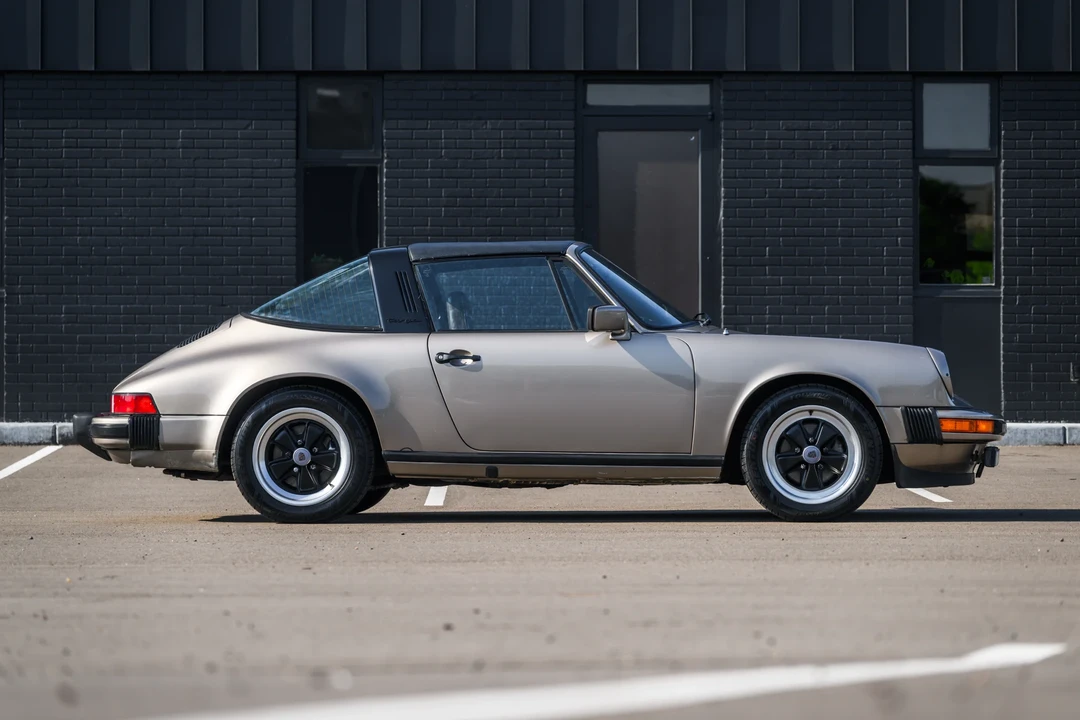 1982 Porsche 911 Carrera SC - Image 5 of 31