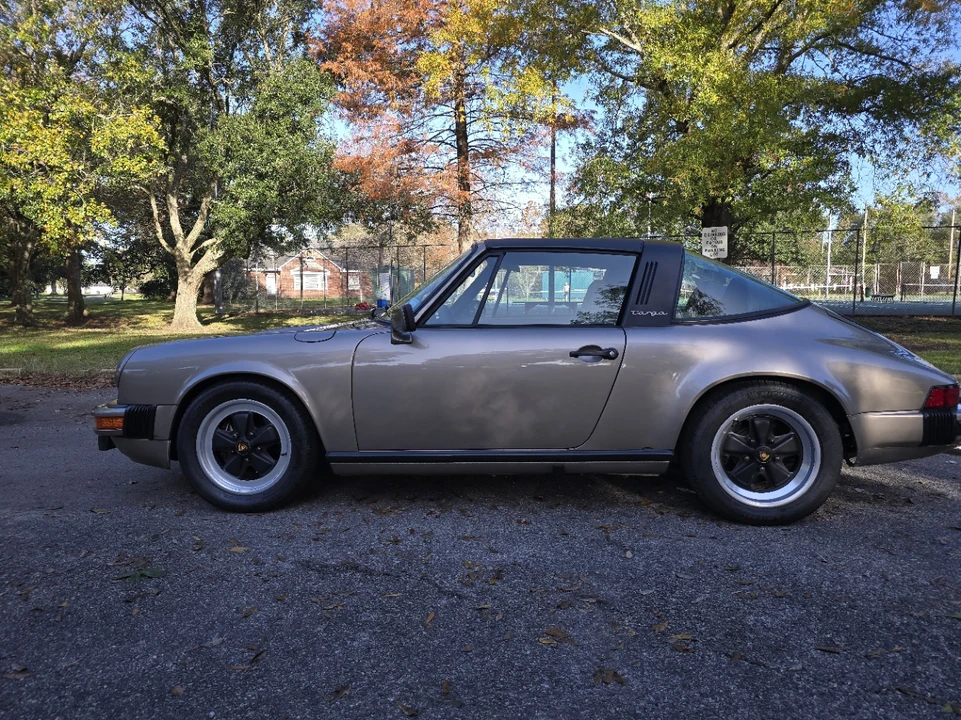 1982 Porsche 911 Carrera SC - Image 17 of 31