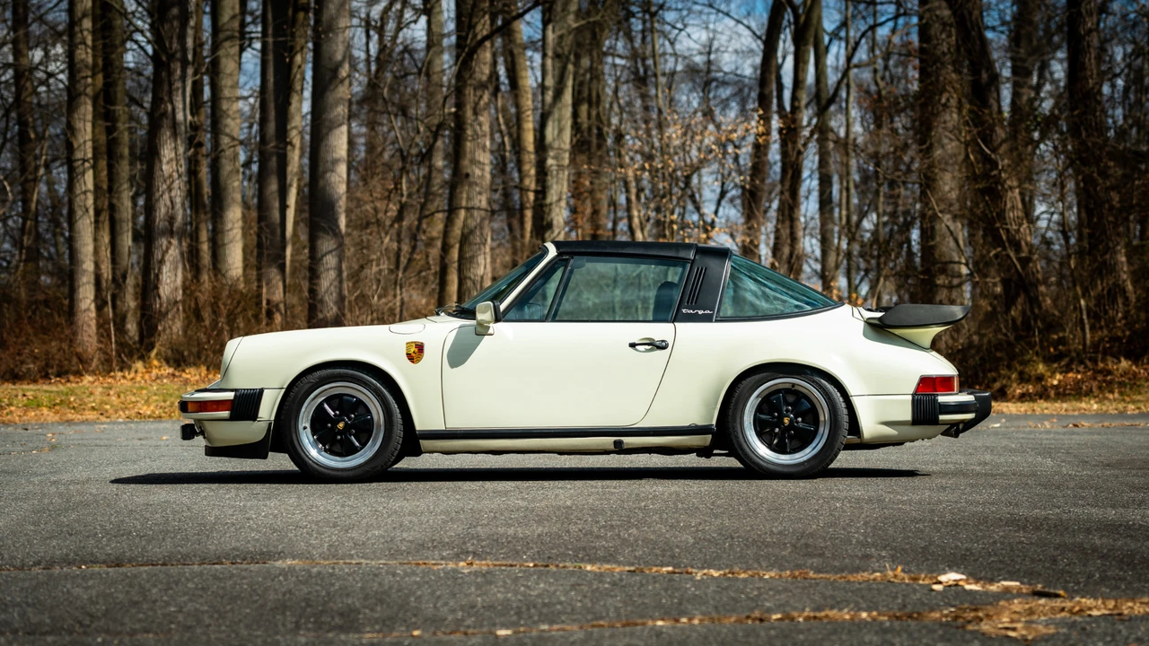 1982 Porsche 911 Carrera SC - Image 10 of 31
