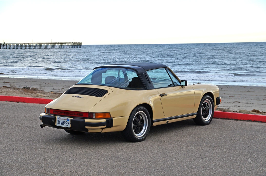 1982 Porsche 911 Carrera SC - Image 11 of 31