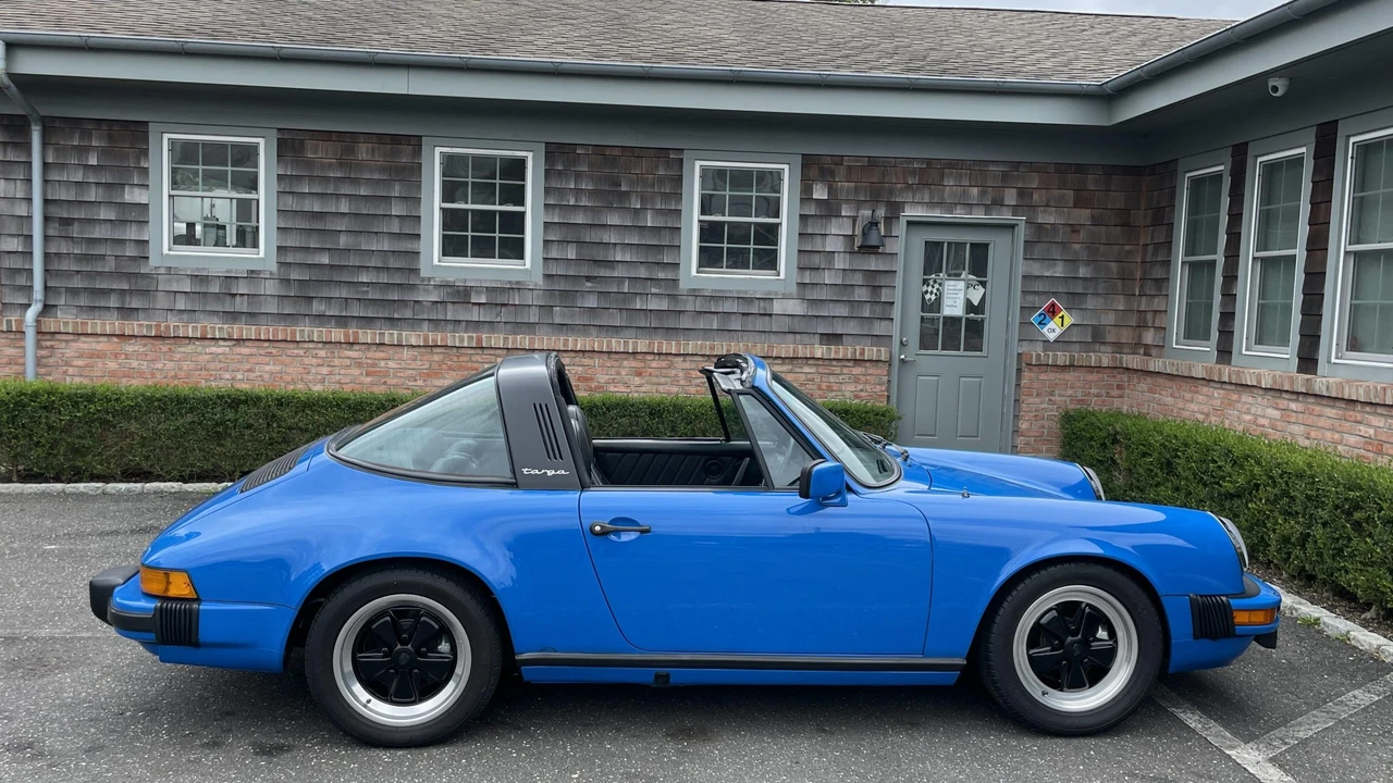 1982 Porsche 911 Carrera SC - Image 11 of 31
