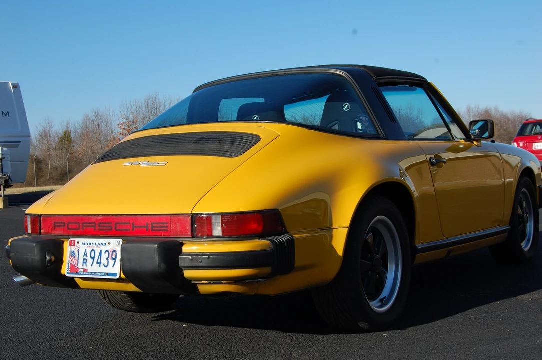 1982 Porsche 911 Carrera SC - Image 11 of 31