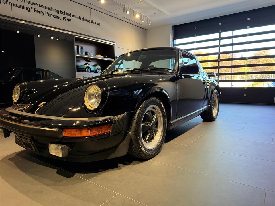 1982 Porsche 911 Carrera SC - Image 8 of 30
