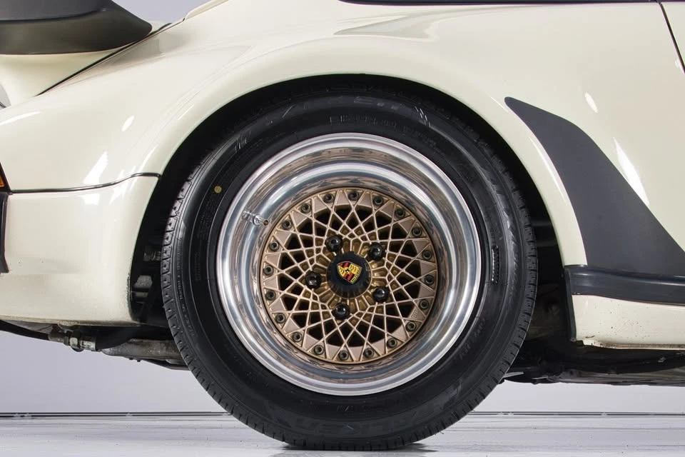 1982 Porsche 911 Carrera SC - Image 12 of 17