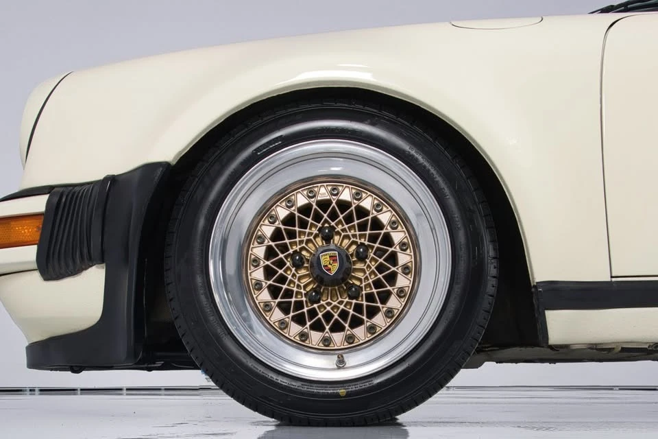 1982 Porsche 911 Carrera SC - Image 6 of 17