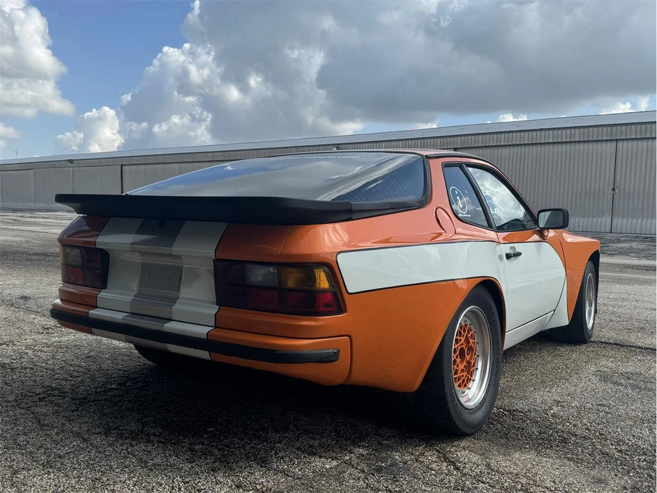 1982 Porsche 924 - Image 4 of 31