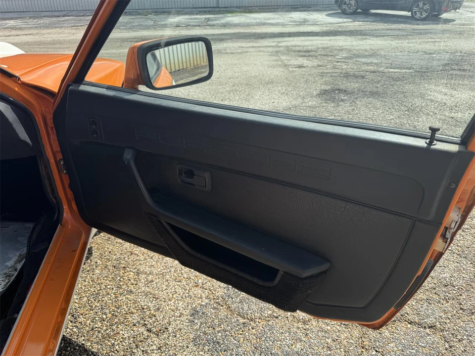 1982 Porsche 924 - Image 24 of 31
