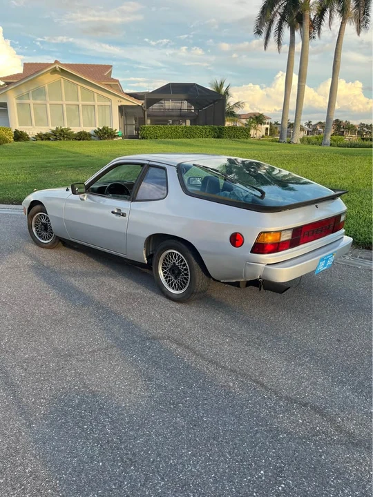 1982 Porsche 924 - Image 2 of 9