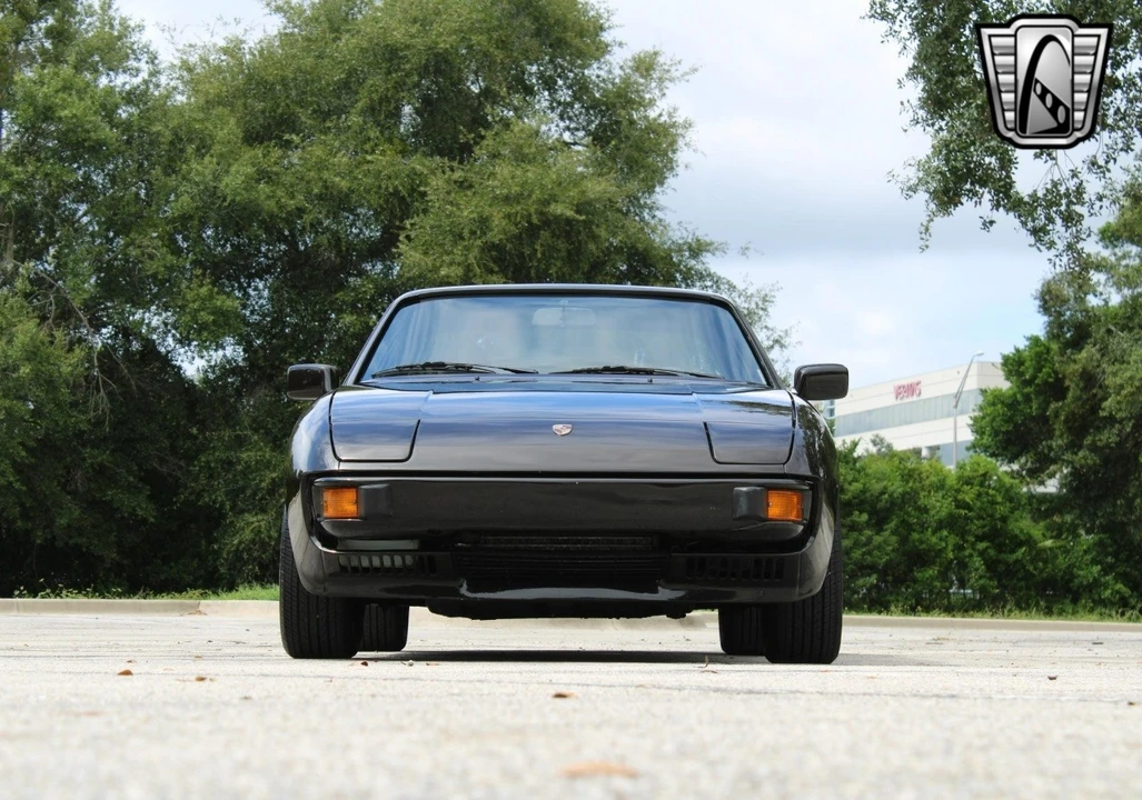 1982 Porsche 924 - Image 8 of 12