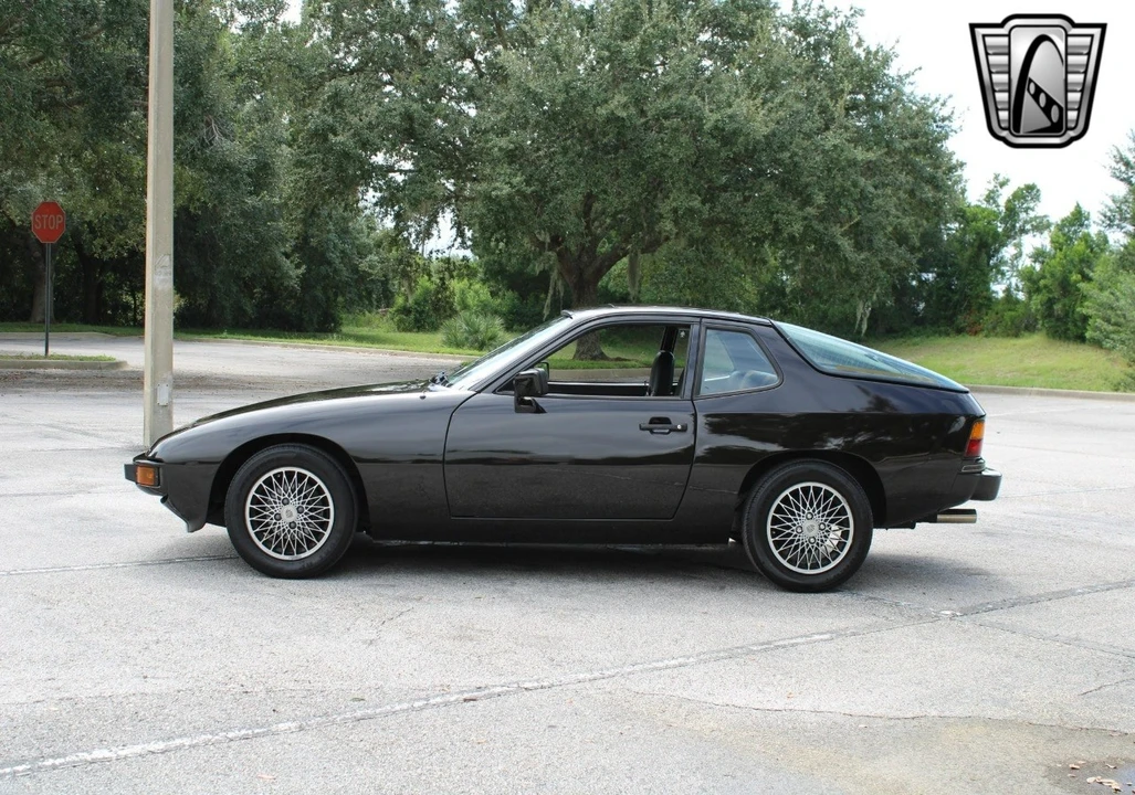 1982 Porsche 924 - Image 9 of 12