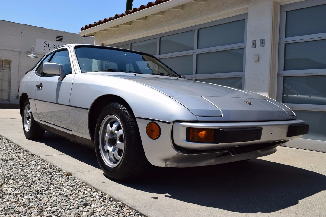1982 Porsche 924 - Image 2 of 31