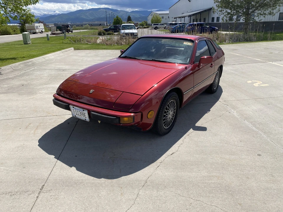 1982 Porsche 924 - Image 2 of 31