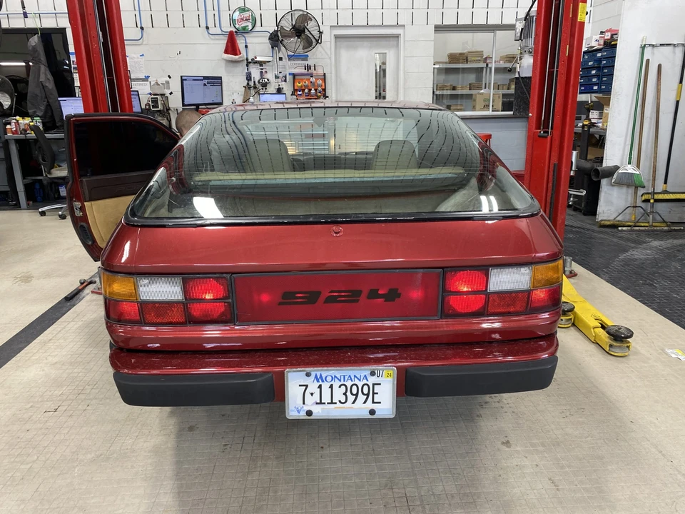 1982 Porsche 924 - Image 15 of 31
