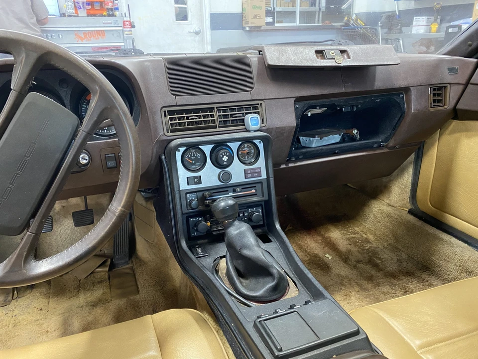 1982 Porsche 924 - Image 31 of 31