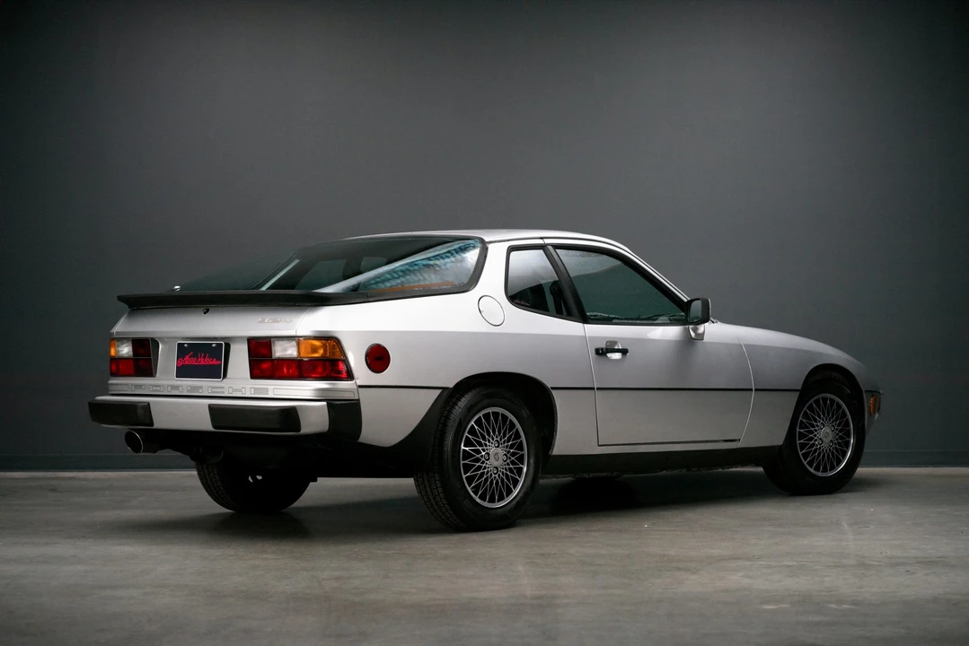 1982 Porsche 924 - Image 11 of 31