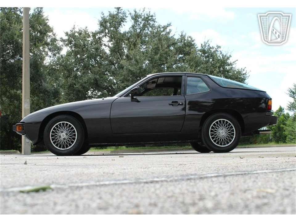 1982 Porsche 924 - Image 17 of 31