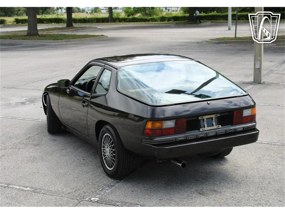 1982 Porsche 924 - Image 7 of 31