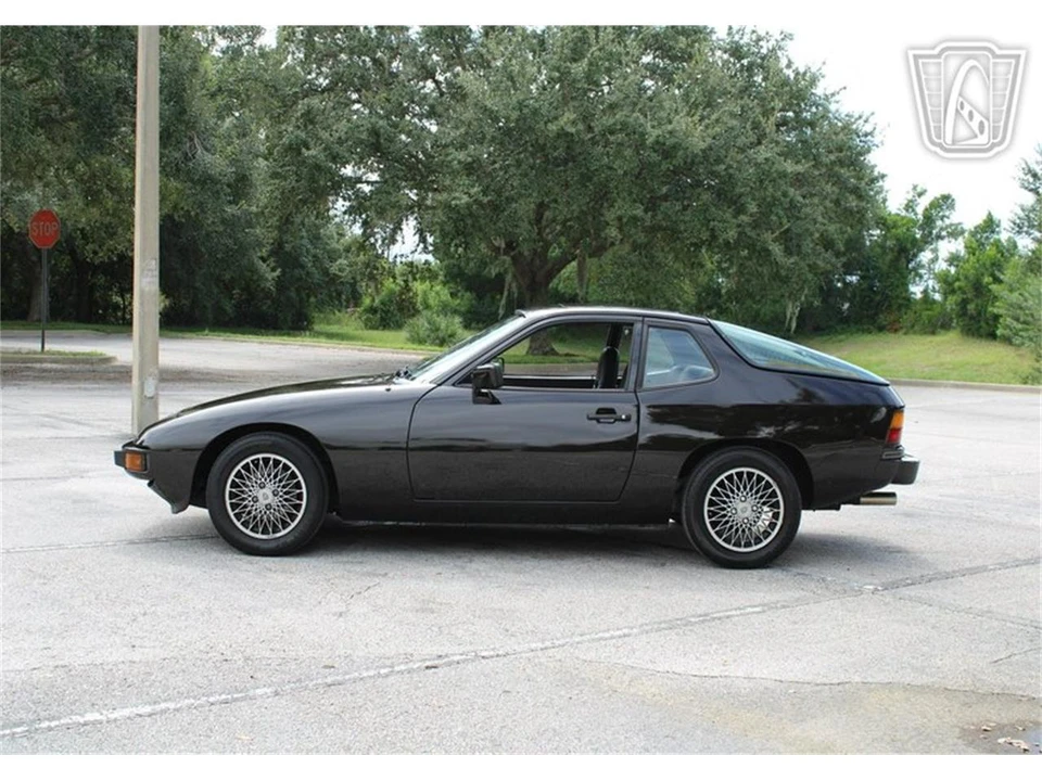 1982 Porsche 924 - Image 18 of 31