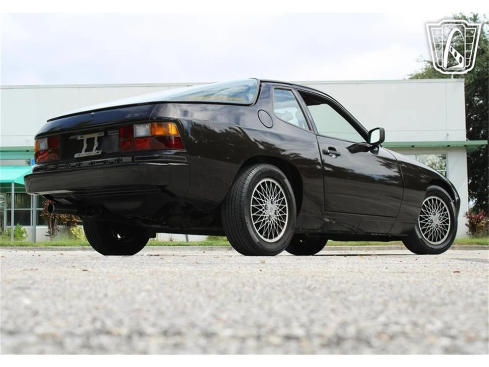 1982 Porsche 924 - Image 8 of 31