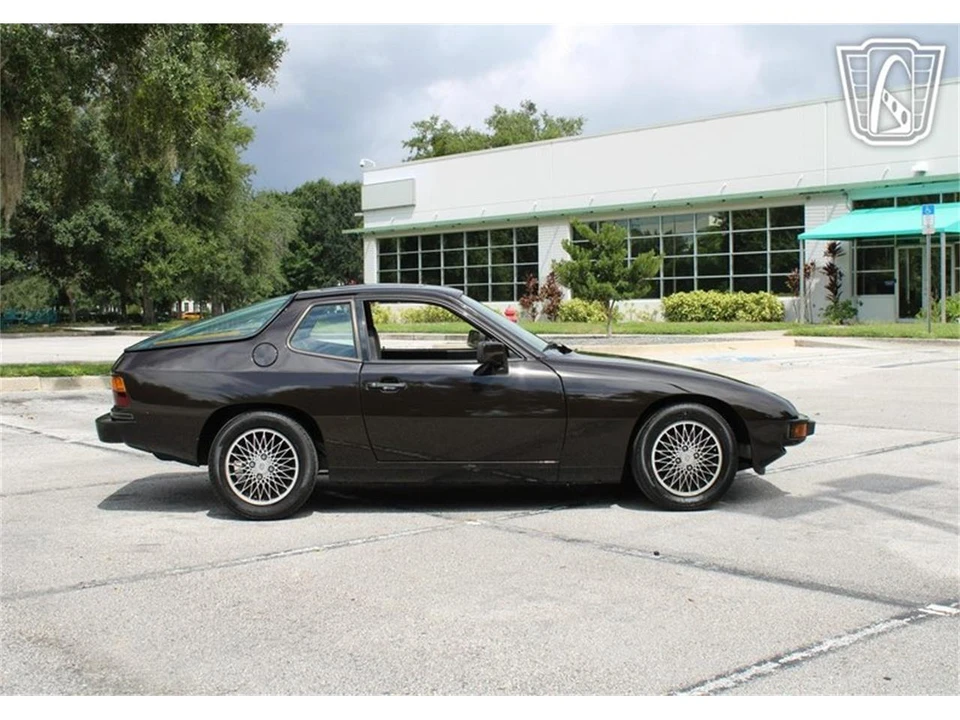 1982 Porsche 924 - Image 24 of 31