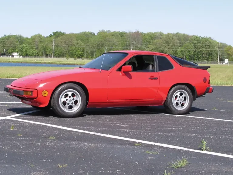 1982 Porsche 924 - Image 2 of 2