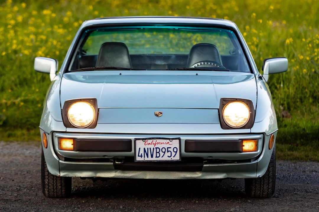 1982 Porsche 924 - Image 2 of 31