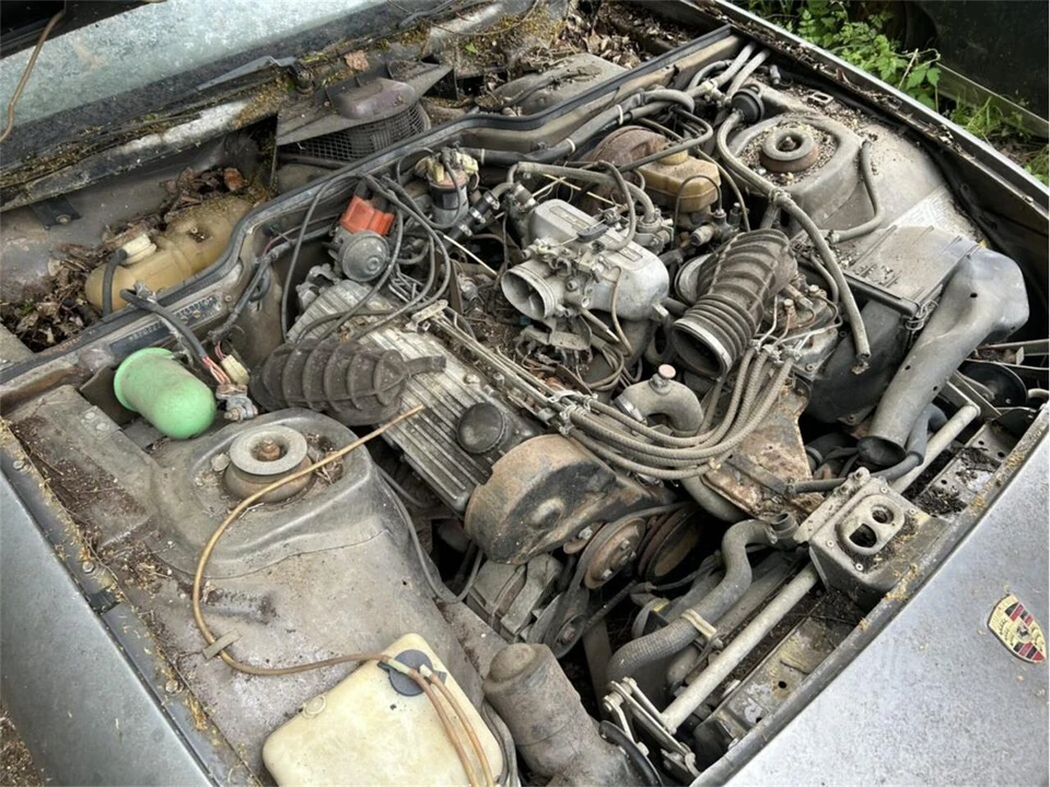 1982 Porsche 924 - Image 10 of 30