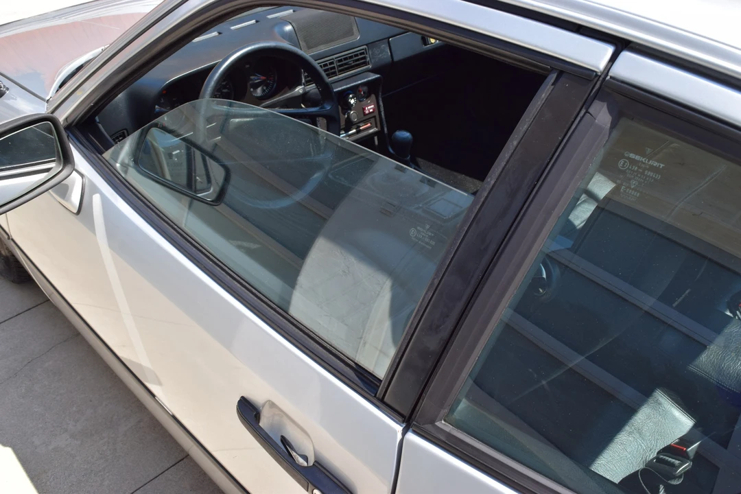 1982 Porsche 924 - Image 20 of 31