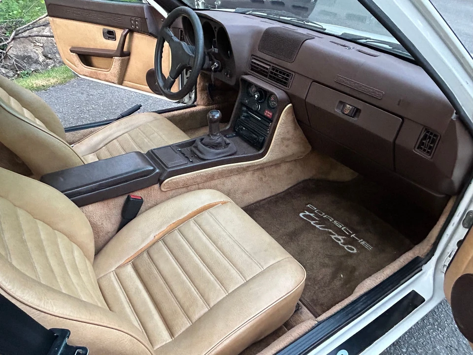 1982 Porsche 924 Turbo - Image 6 of 7