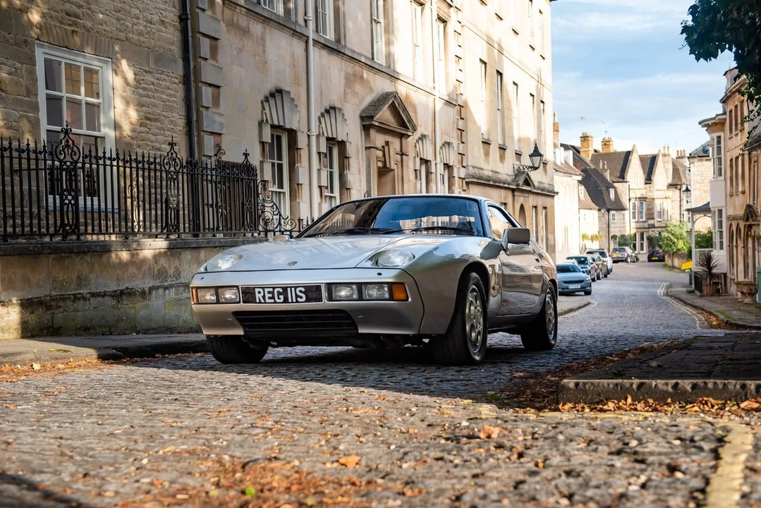 1982 Porsche 928 - Image 5 of 30
